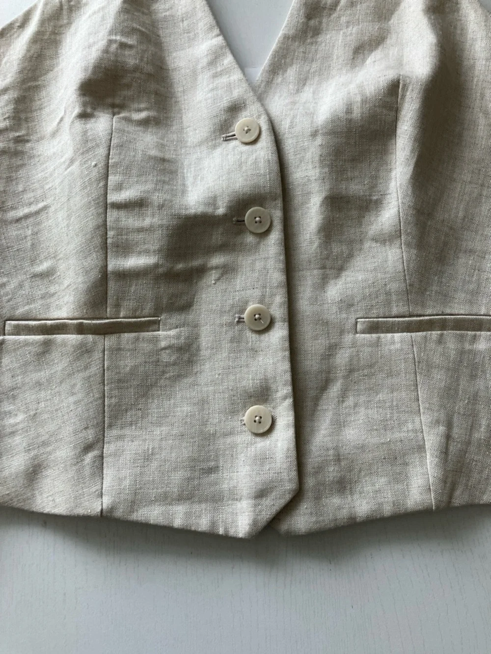 Mango Boreli Linen Halter Vest (Size Medium) - Picture 5 of 12
